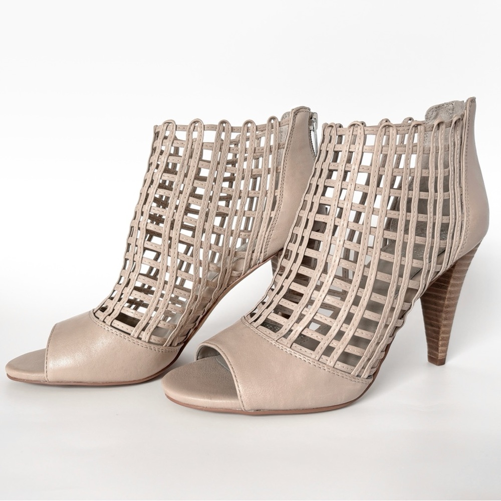 Vince Camuto Atina Woven Leather Peep-Toe Heeled Booties Size 7.5 - Picture 3 of 12